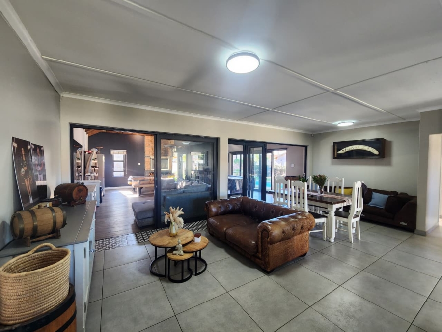 4 Bedroom Property for Sale in Blanco Western Cape